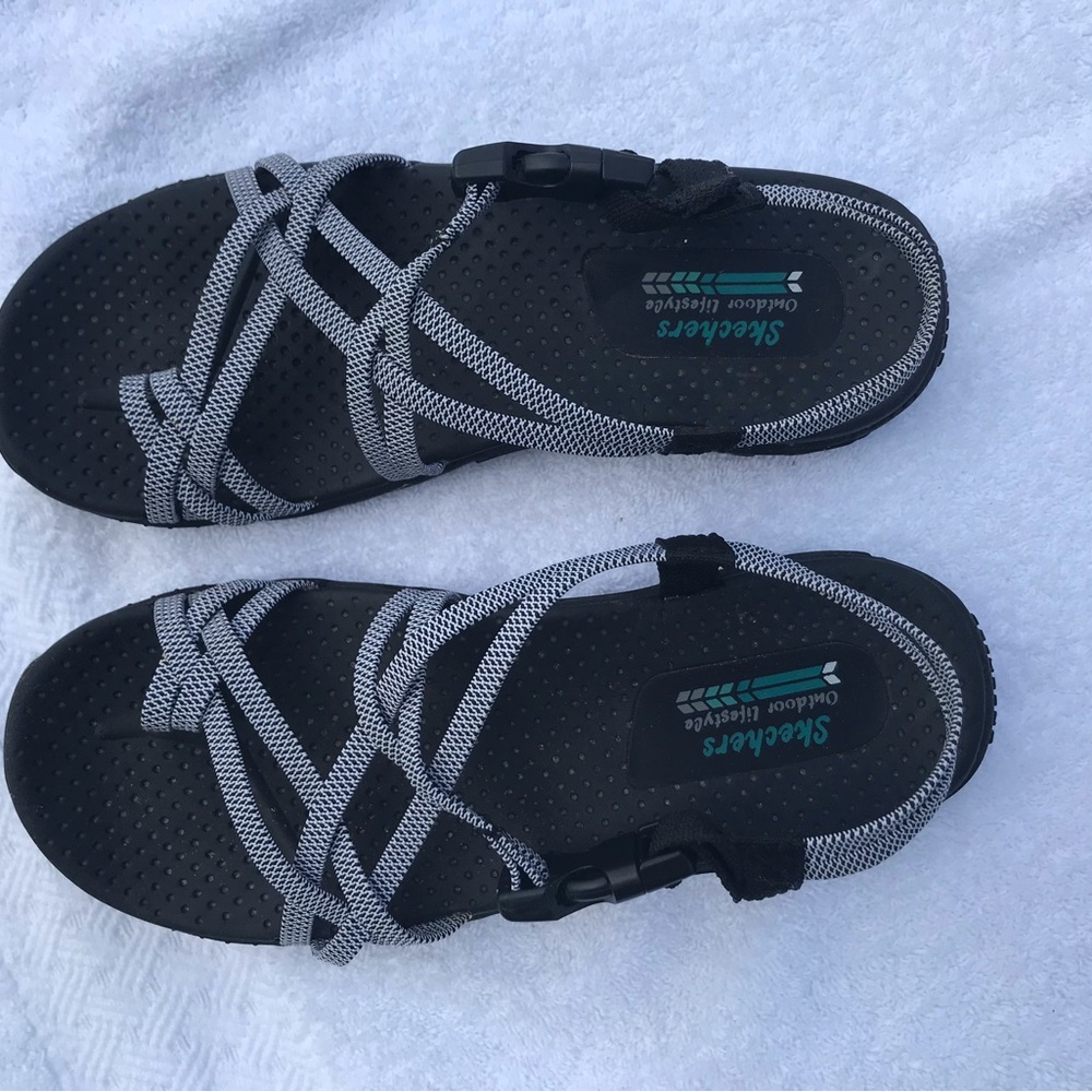 Skechers Women's Black/White Sandals, Size 7